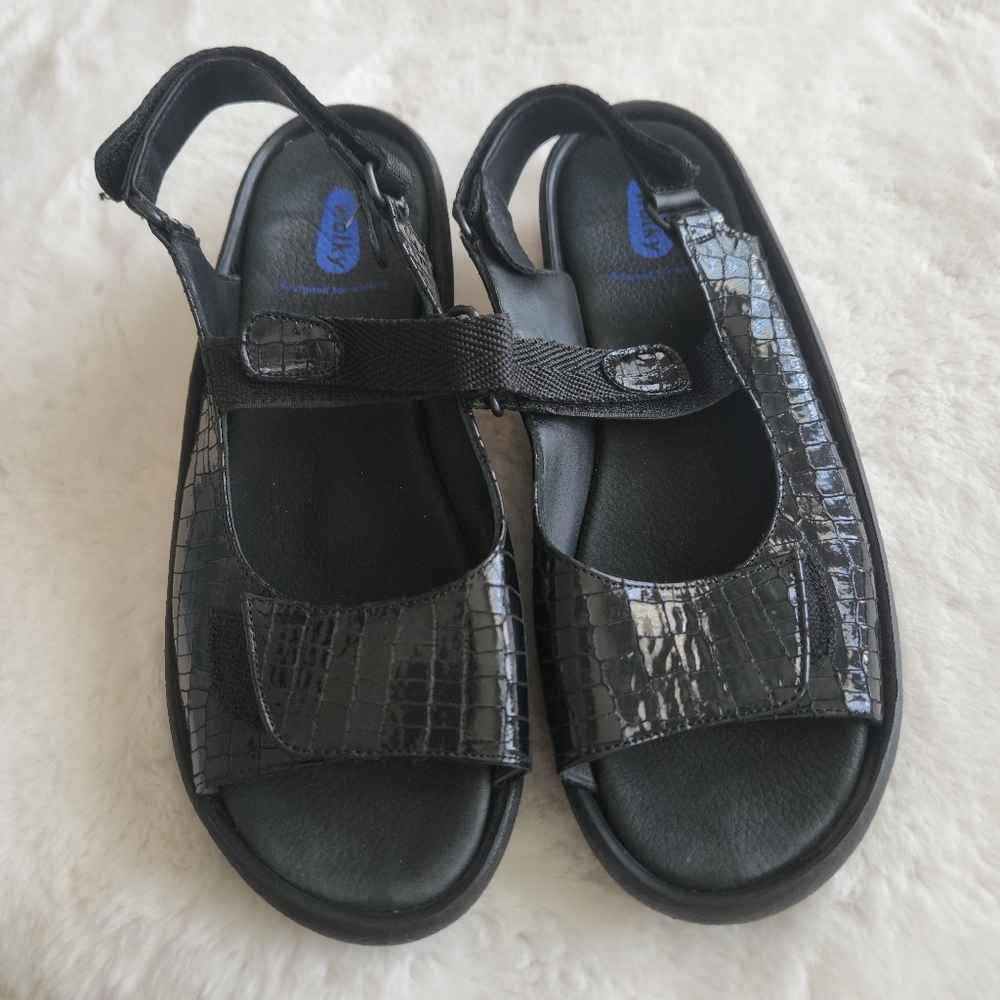 Wolkey sandals